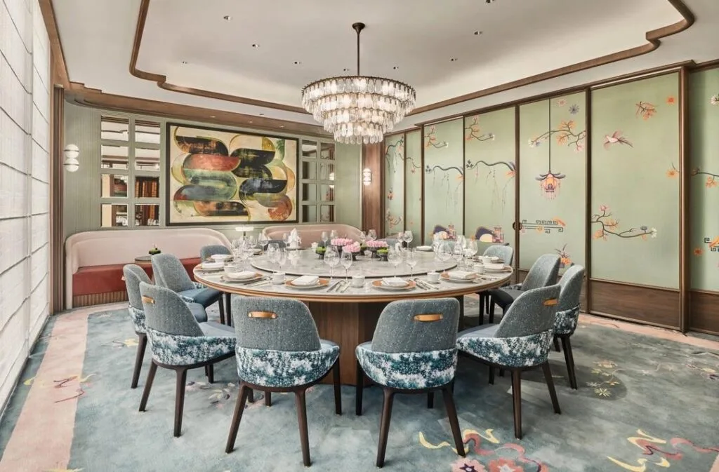 private dining room furniture display