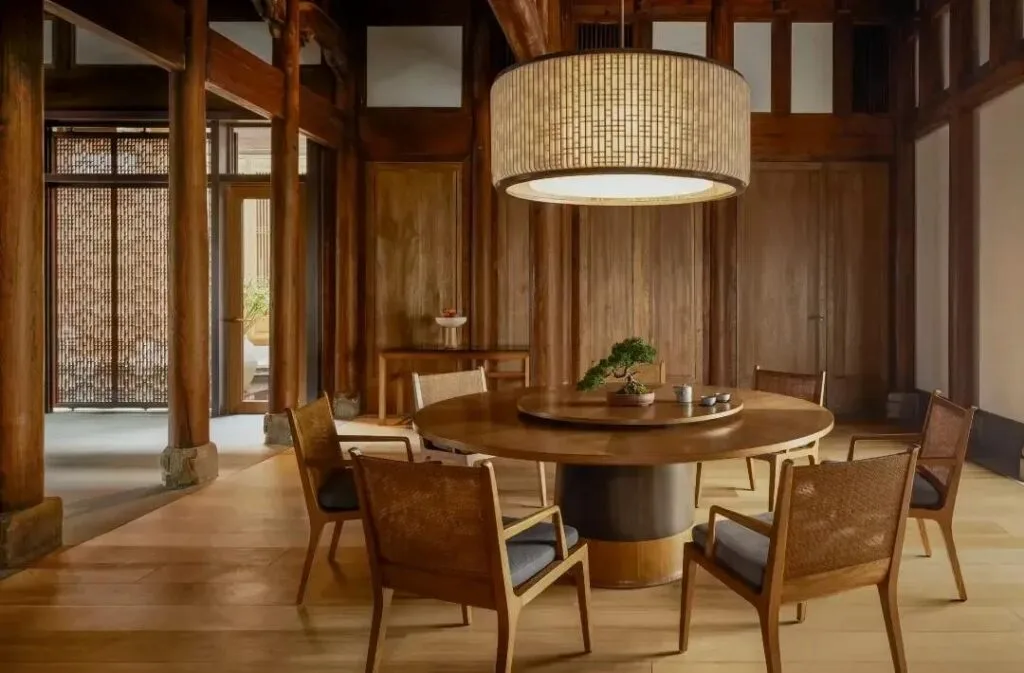 private dining room furniture display