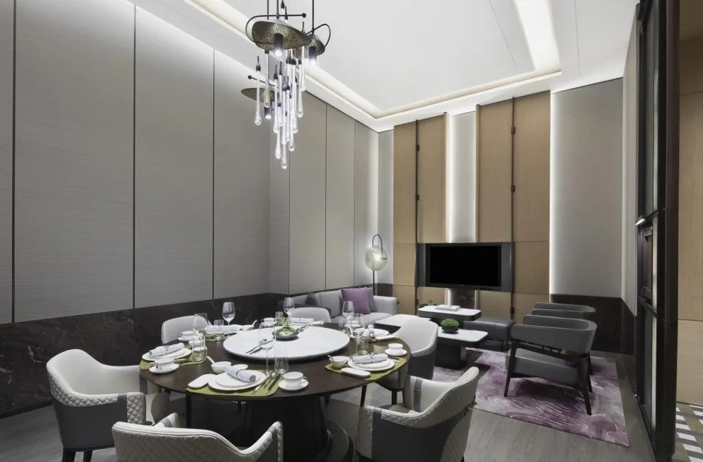 private dining room furniture display