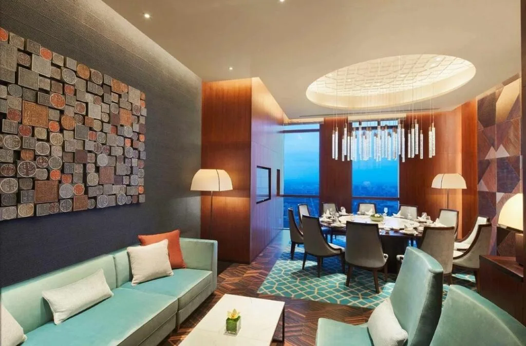 private dining room furniture display