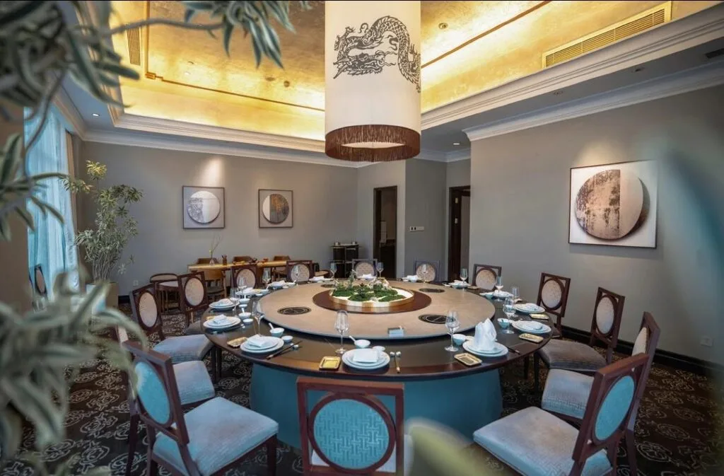 private dining room furniture display