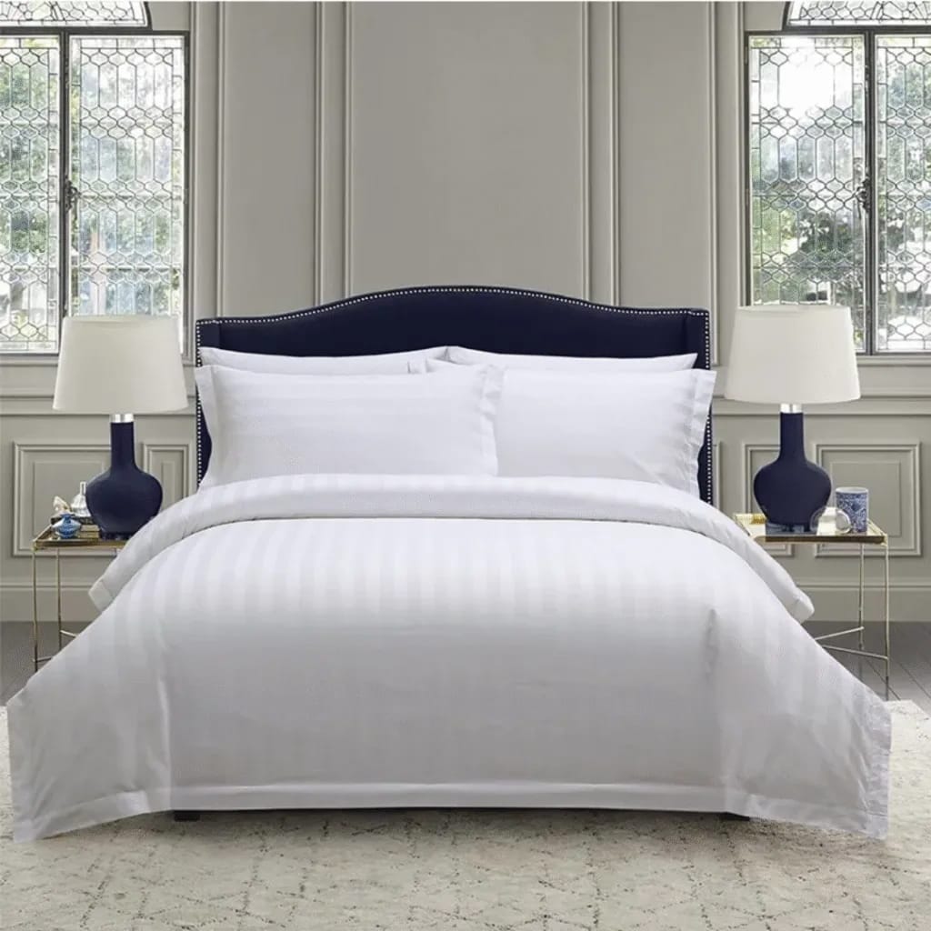 white-hotel-bed-linen-sets-with-fitted-sheet-and-duvet-cover