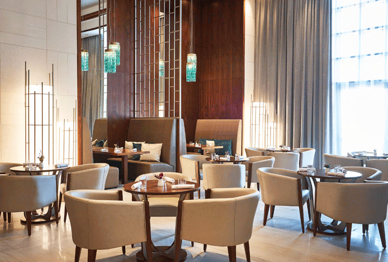 Custom vs Standard Hotel Furniture: Which Is Better for Your Project? 2 Custom vs Standard Hotel Furniture
